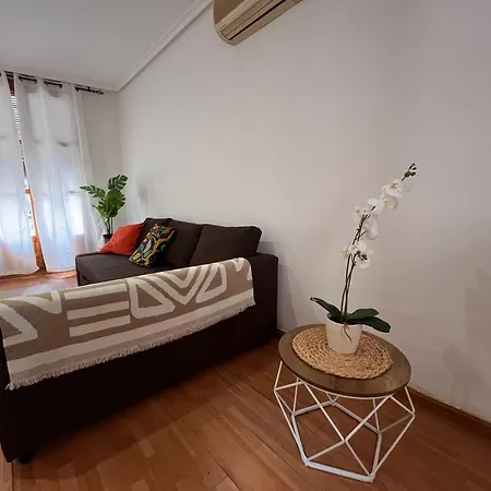 18 Torres La Magdalena Apartmán *